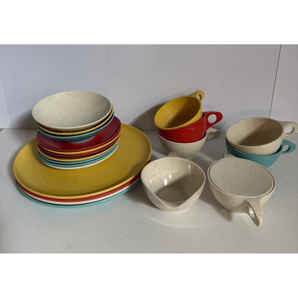Vintage Holiday by Kenro Melamine Dinnerware Set Confetti Speckled MCM 21 Pieces